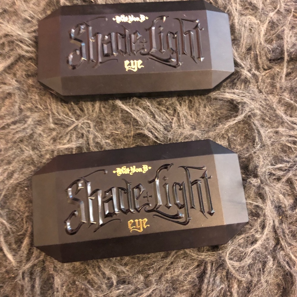 KAT VON D EYESHADOW PALLETS